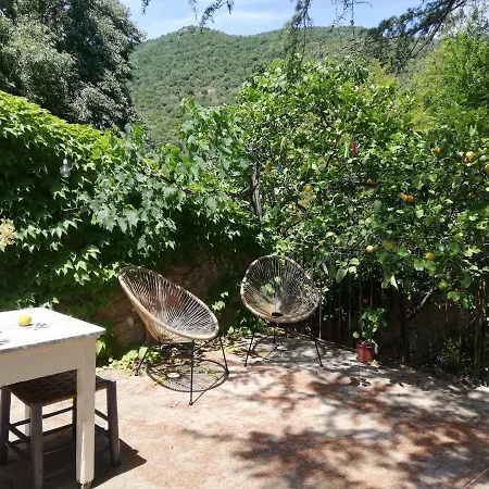 Sinnai Alojamento de Acomodação e Pequeno-almoço 3*